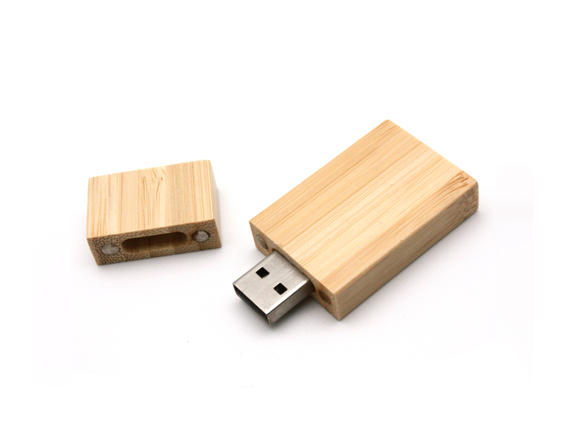 WOODLAND USB FLASH DRIVE